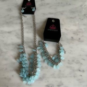 NWT!! paparazzi blue rhinestone necklace with matching bracelet!!